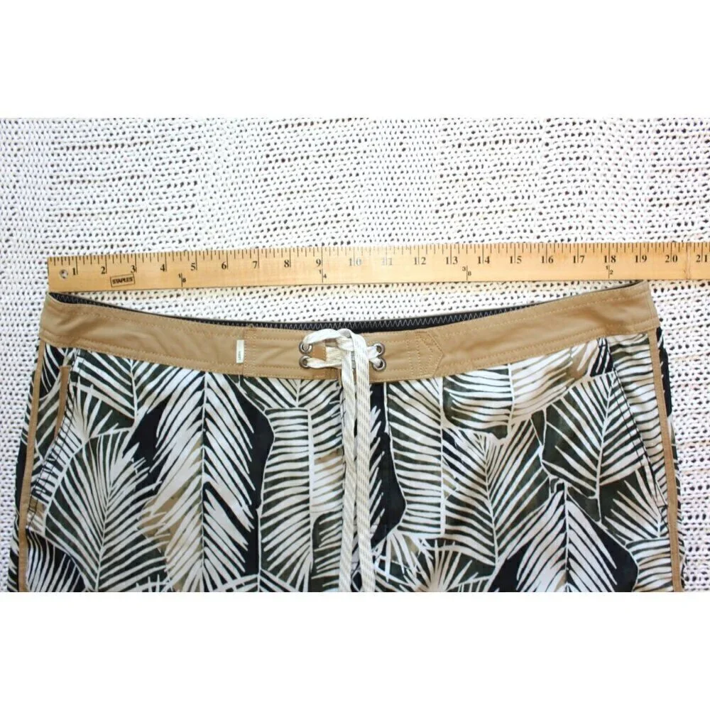 Vuori Men's Board Short Size 38 Brown Trunk casual Palm Leaves print drawstring